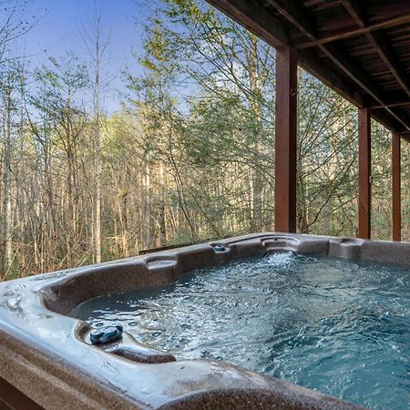 Villa Peaceful Living Minutes From Blue Ridge Hot Tub Pool Table Exterior foto